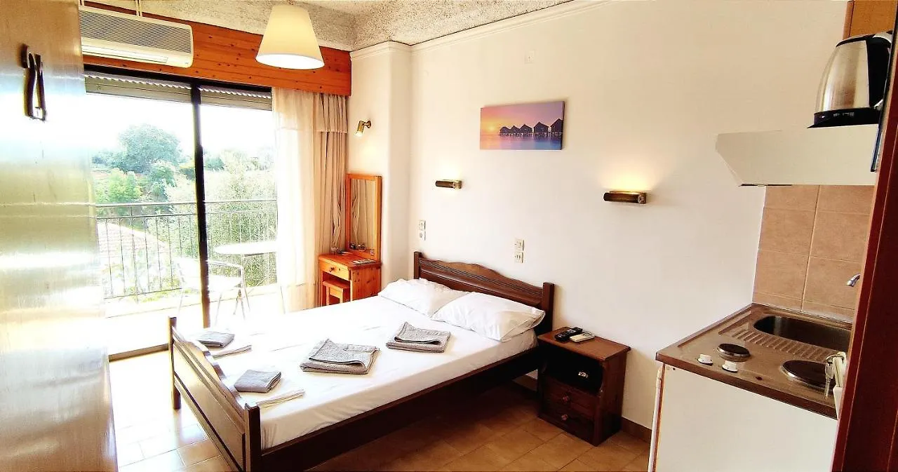 Nicolas & Regina Hotel Skala  2*, Skala (Kefalonia)